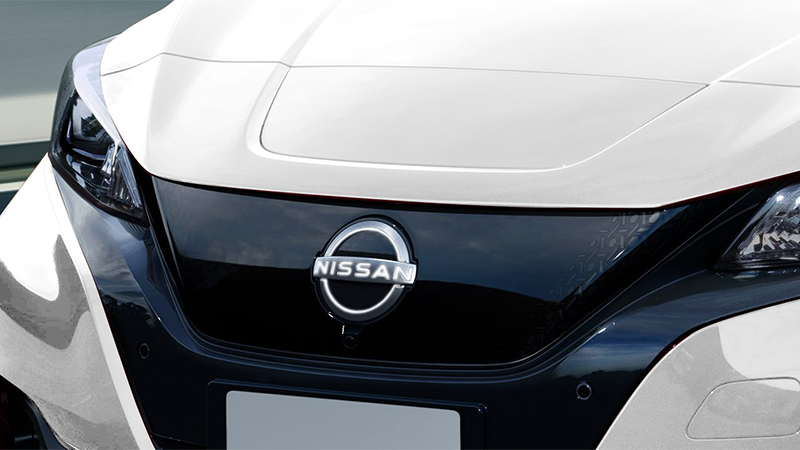 V-Motion Grille with Illuminated Badge